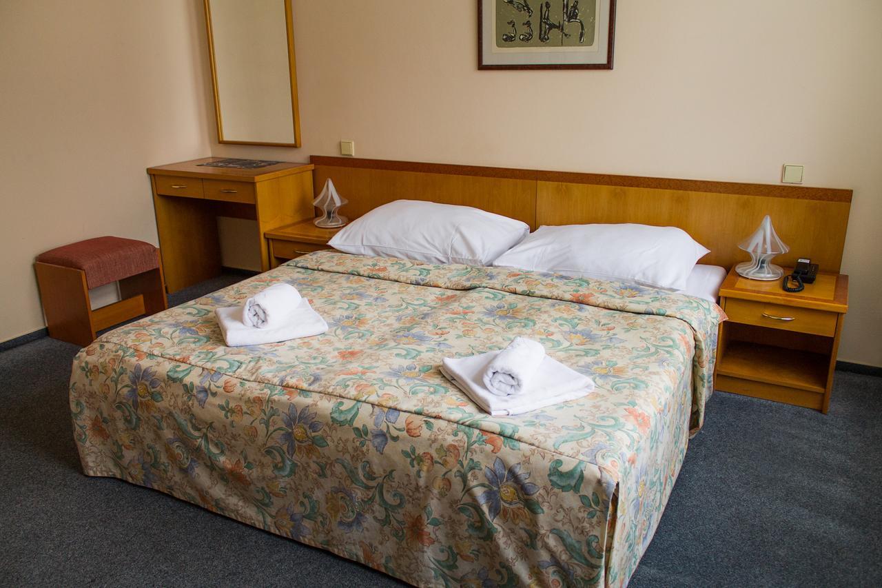 Hotel Dalimil Πράγα Εξωτερικό φωτογραφία