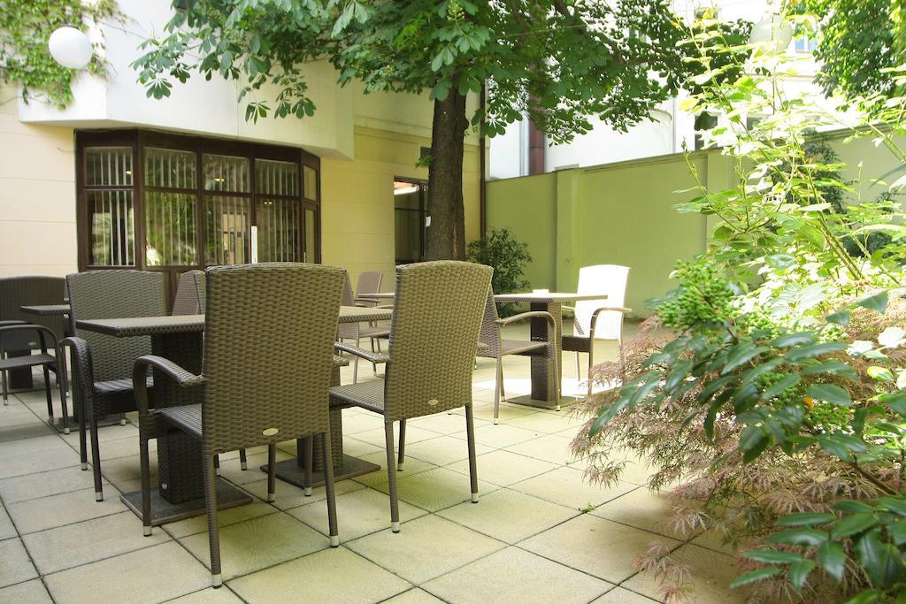 Hotel Dalimil Πράγα Εξωτερικό φωτογραφία